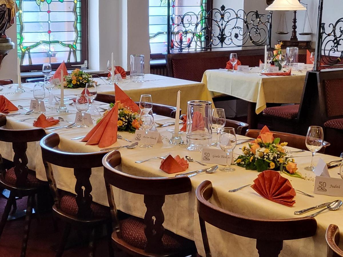 Hotel Weinhaus Am Stiftstor تريس كاردن المظهر الخارجي الصورة