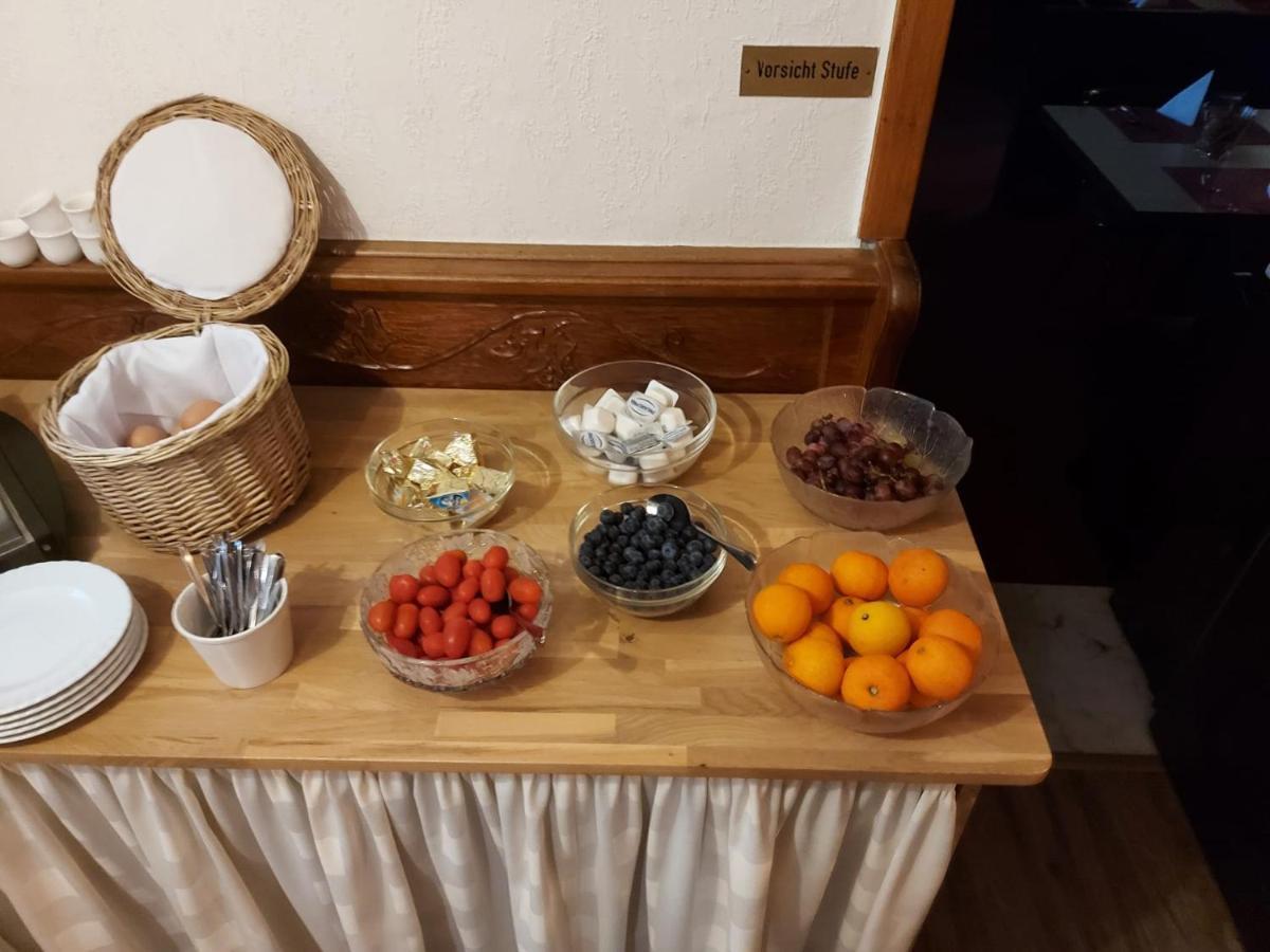 Hotel Weinhaus Am Stiftstor تريس كاردن المظهر الخارجي الصورة