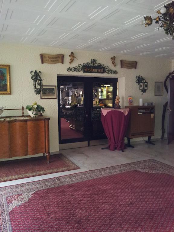Hotel Weinhaus Am Stiftstor تريس كاردن المظهر الخارجي الصورة